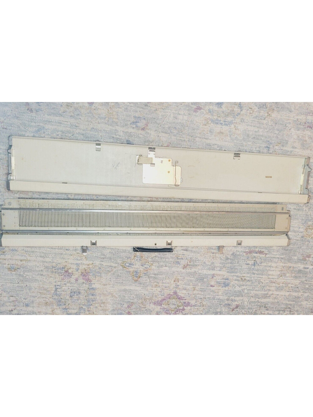 Silver Studio Model SK-105 Knitting Machine NEEDLE CASE ONLY Missing Parts AS-IS